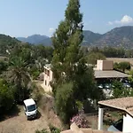 A Stones Throw Away From Foximannana In The Foreground - Appartamento